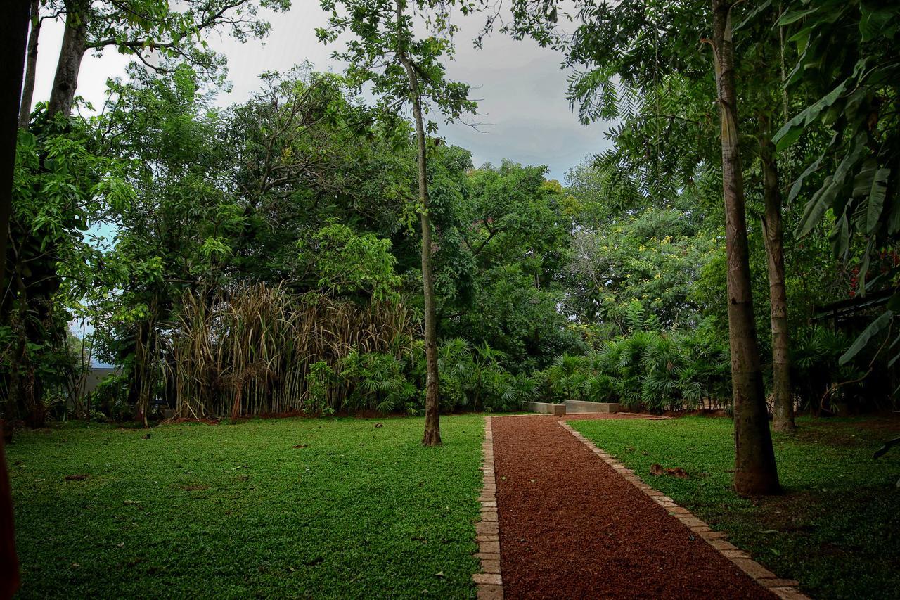 Kings Pavilion Luxury Hotel Kandy Luaran gambar